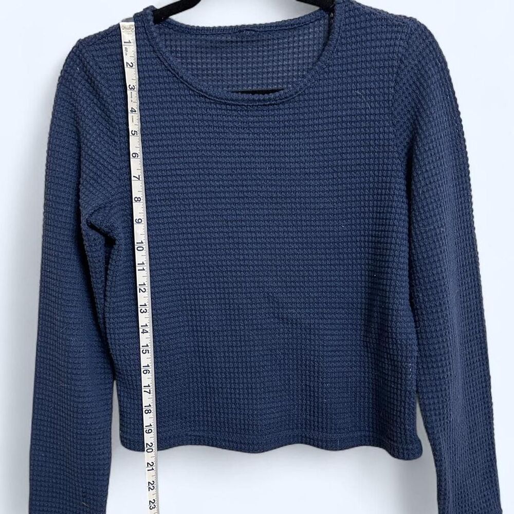 Unbranded Women's Blue and Navy Shirt